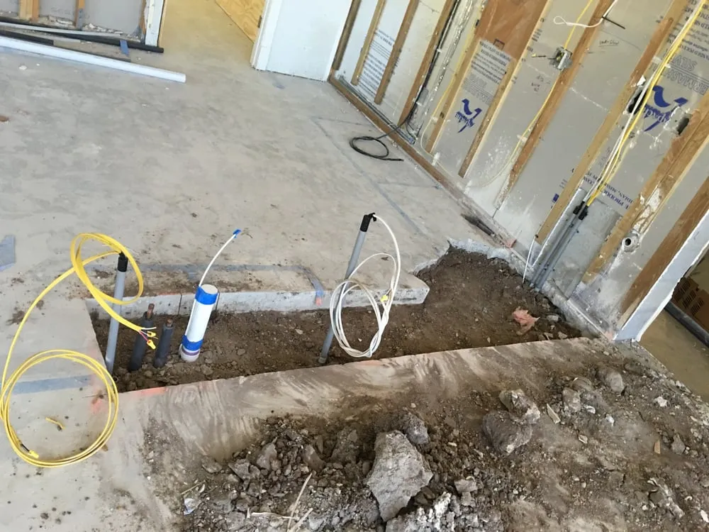 Slide of Audio & Communications Experts