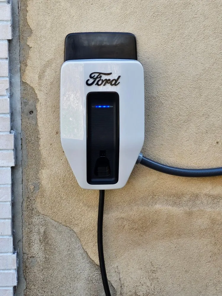 Slide of Aufiero Electric