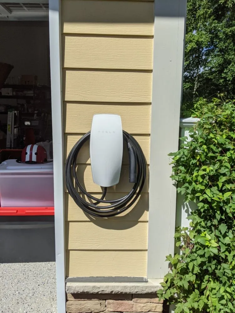 Slide of Aufiero Electric