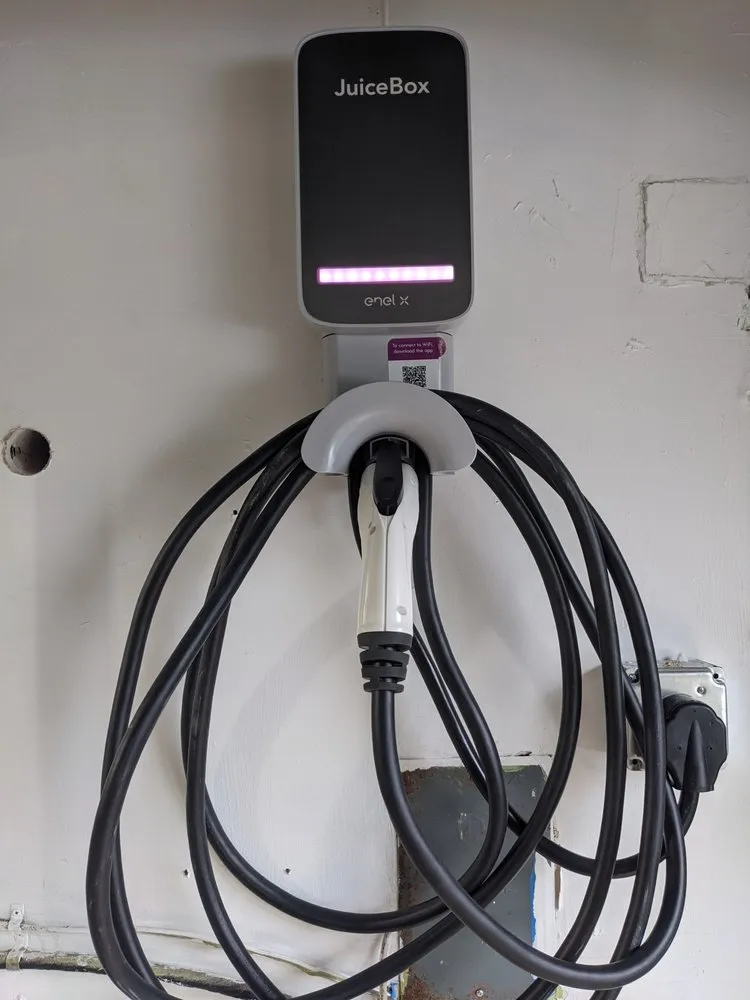 Slide of Aufiero Electric