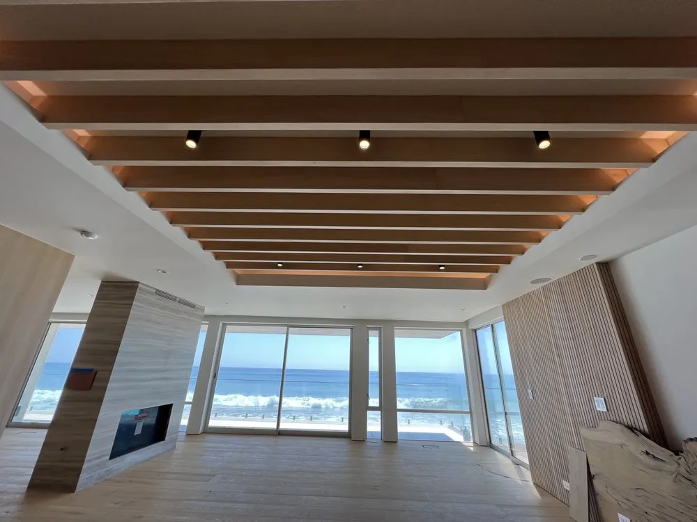 Slide of Aundrue Electric