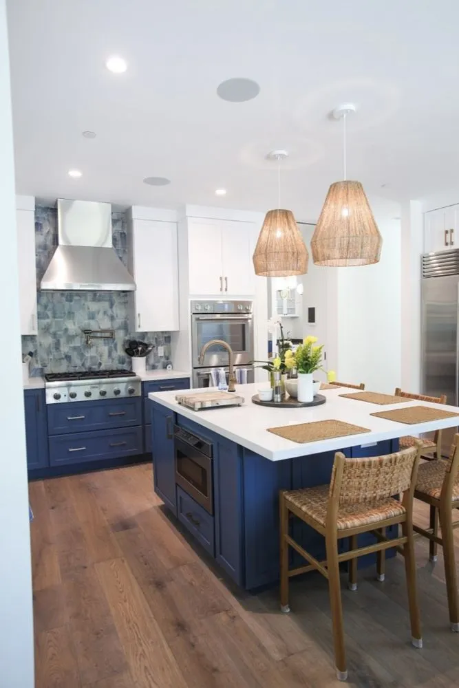 Slide of Aundrue Electric