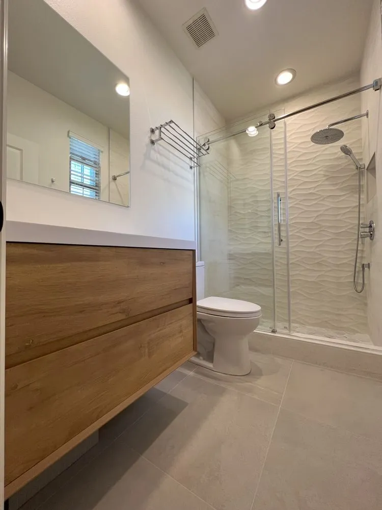 Slide of Aura Renovation