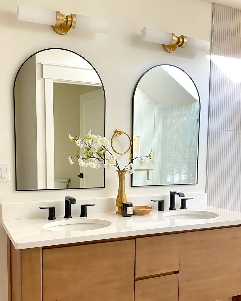 Slide of Aura Renovation