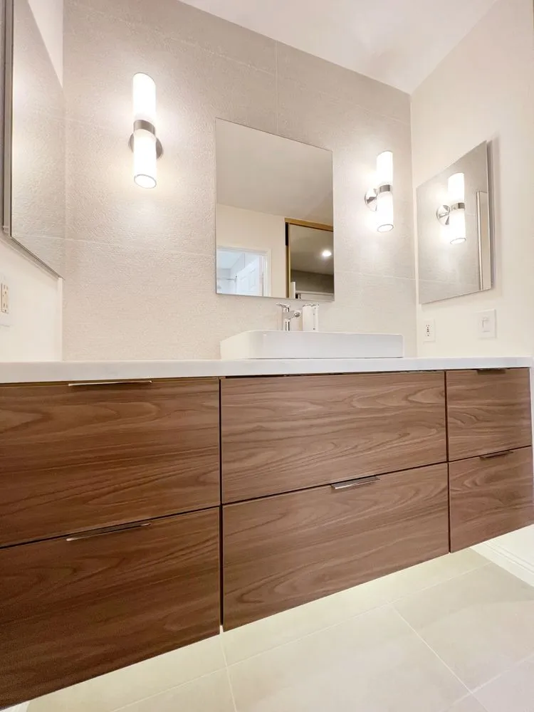 Slide of Aura Renovation