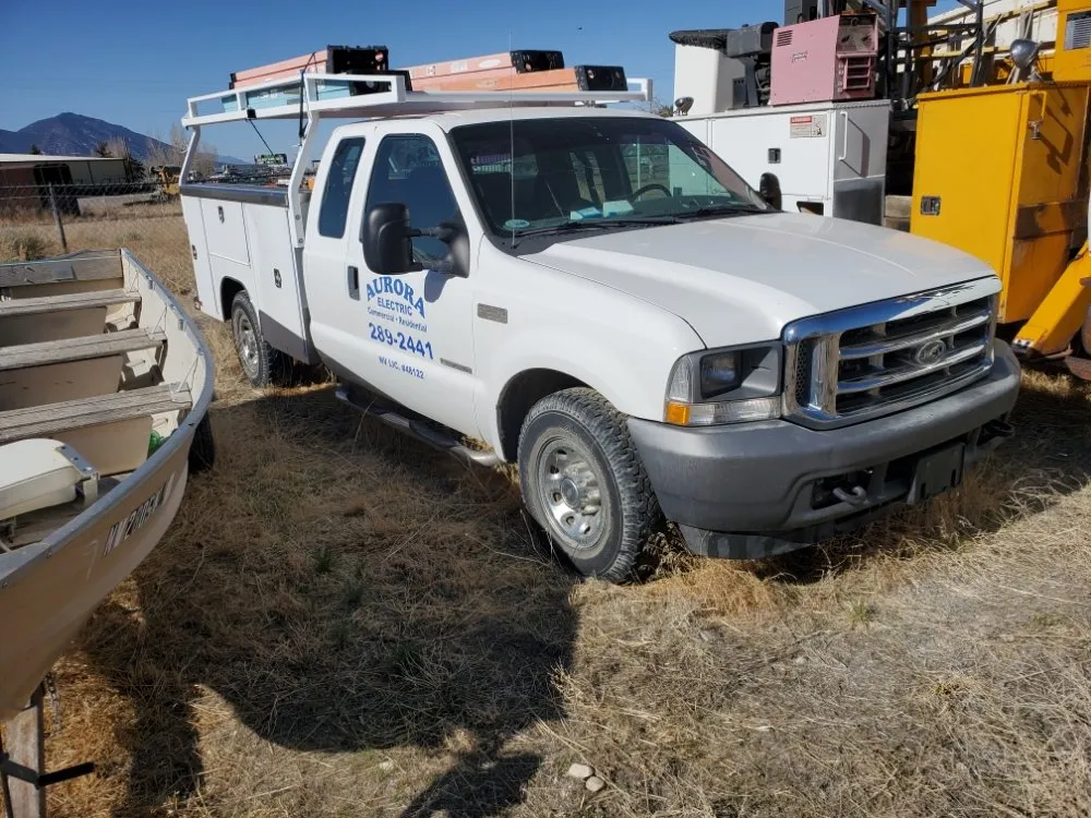 Professional electrician providing outlet and switch repair in Stateline, NV - Aurora Electric