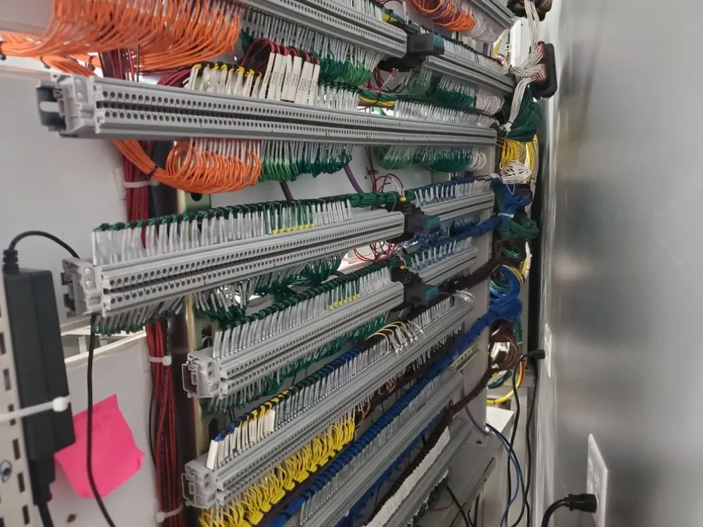 Affordable outlet and switch repair in Stateline, NV by Aurora Electric
