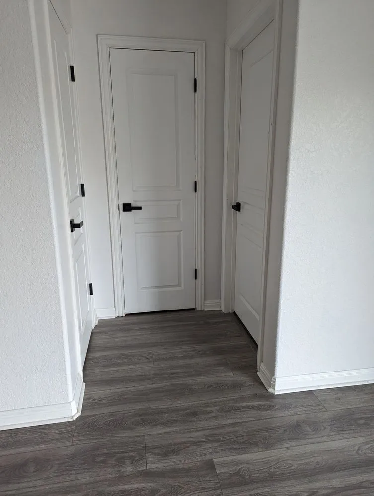 Reliable emergency electrical service service in ,  - Austin's Handyman Service