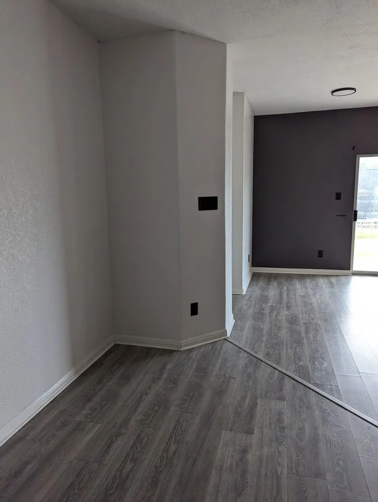 Licensed electrician providing lighting installation in , 