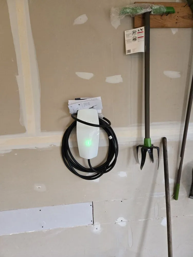 Expert circuit breaker repair in Aldie, VA by Auto Charge Pros