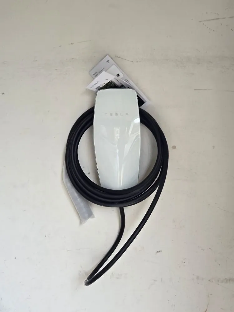 Emergency lighting installation service in Aldie, VA - Auto Charge Pros