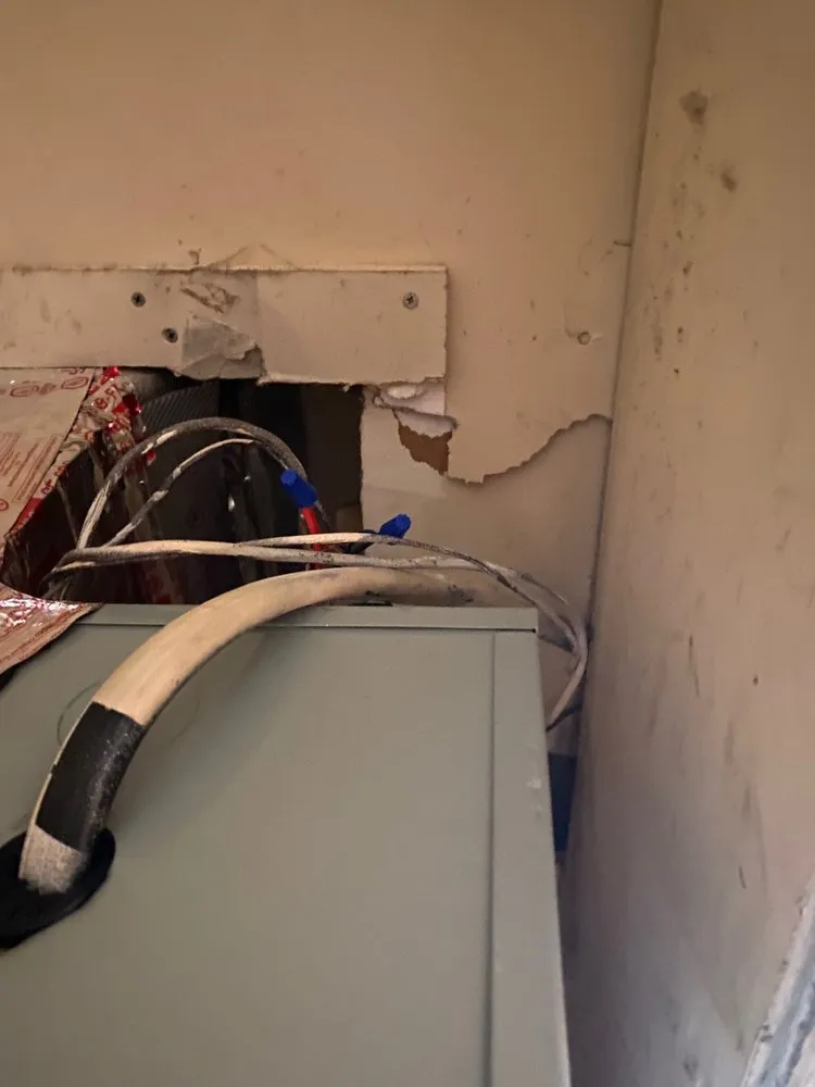 Slide of Aux Home Services