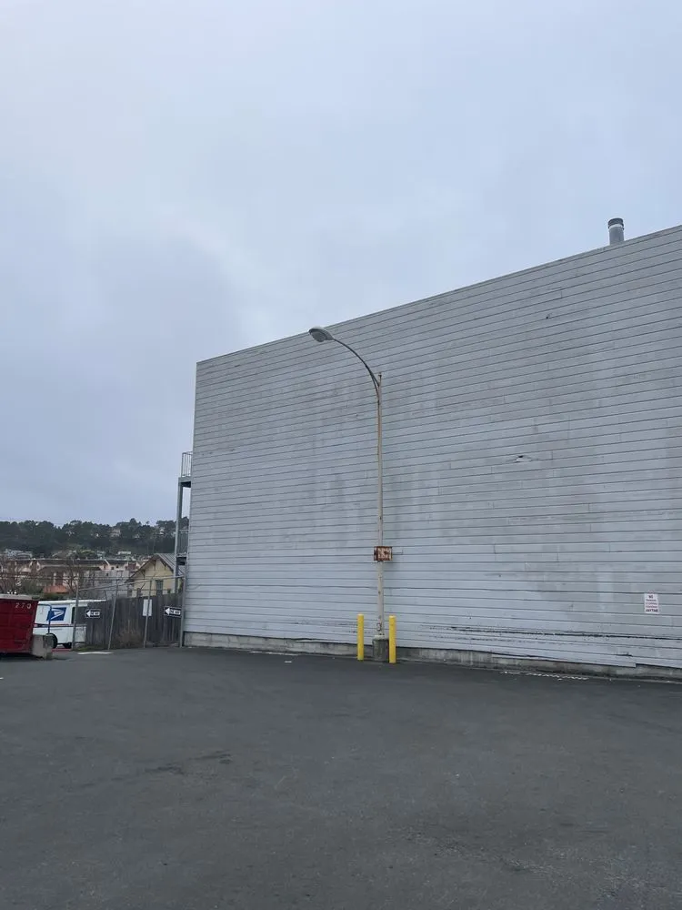 Slide of Avant Electric