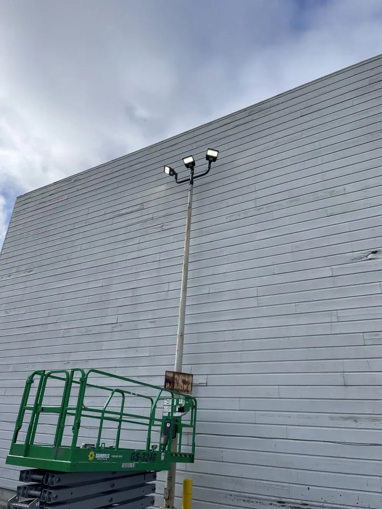 Slide of Avant Electric