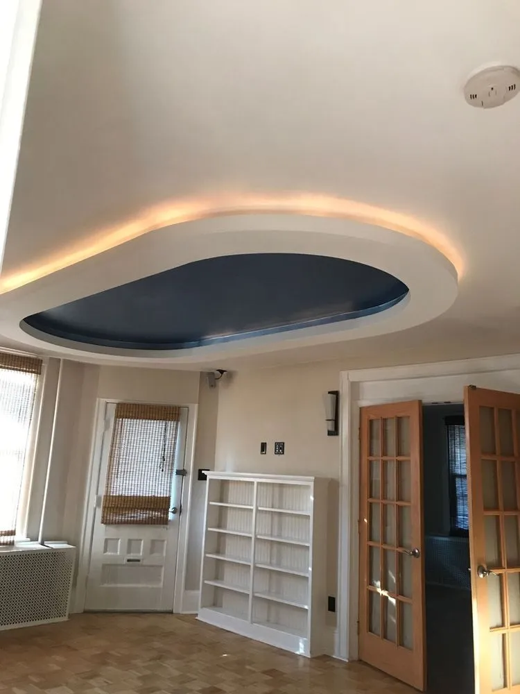 Slide of Avant Electric