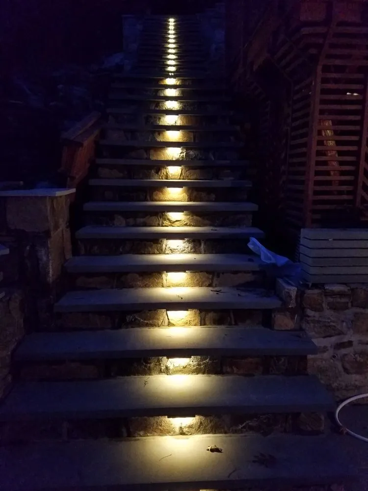 Slide of Avanti Electric