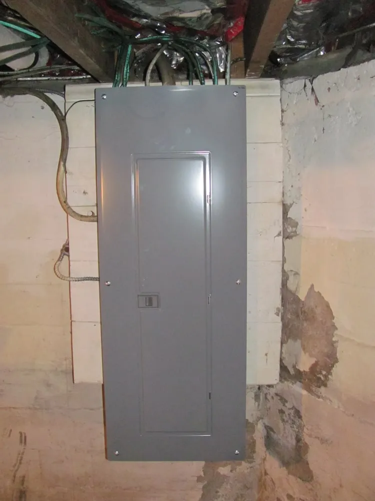 Trusted electrician providing outlet and switch repair in Shokan, NY - AVE Electric