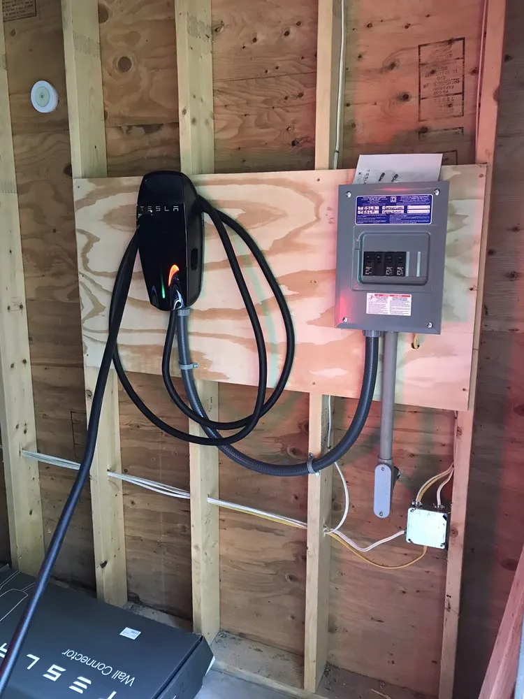 Expert circuit breaker repair service in Shokan, NY - AVE Electric