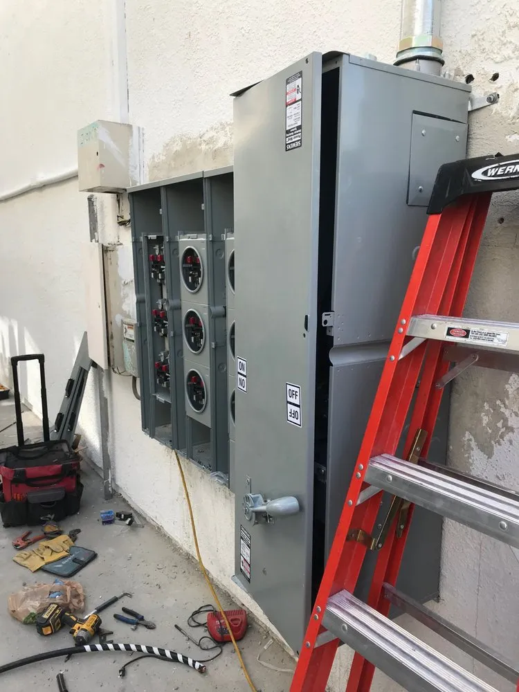 Certified circuit breaker repair experts serving Panorama, CA - Avila Electric