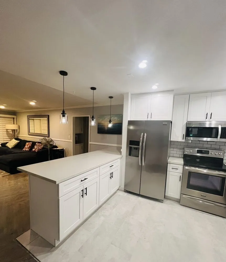 Slide of Aviles General Construction