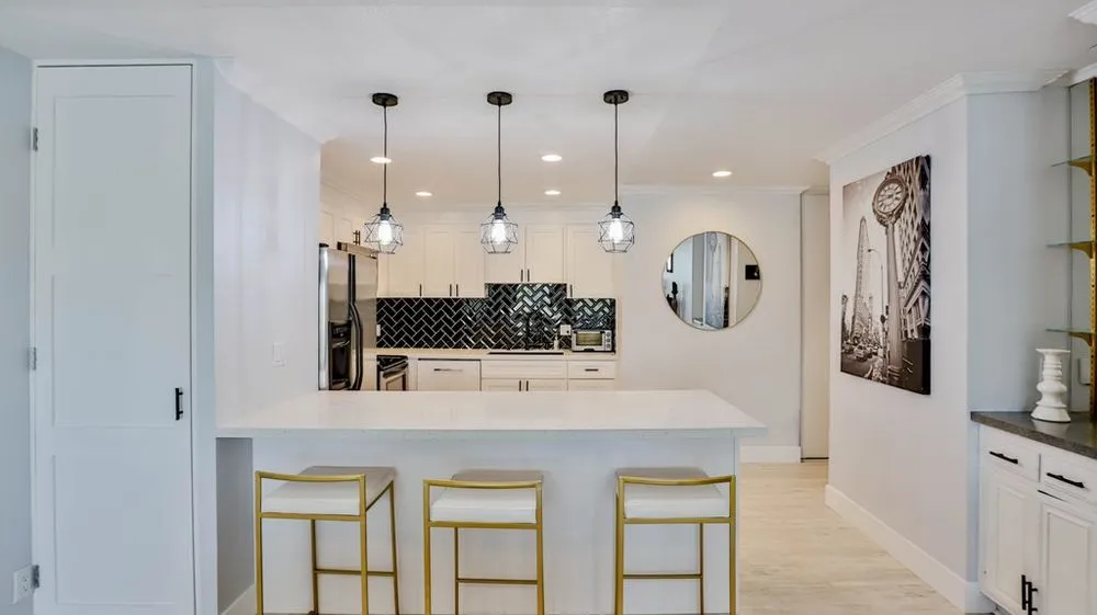 Slide of Aviles General Construction