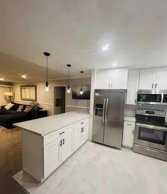 Aviles General Construction Logo