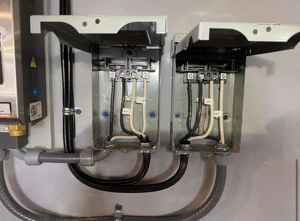 Reliable circuit breaker repair experts serving ,  - AVJ Electric