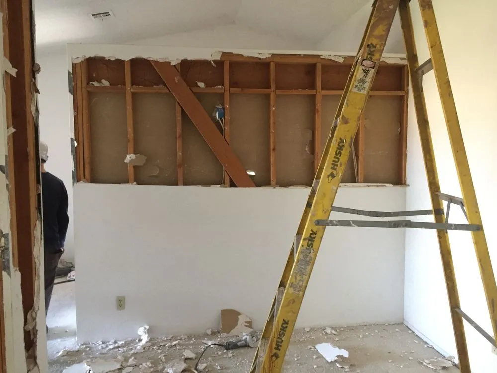 Slide of AV's Handyman Tan