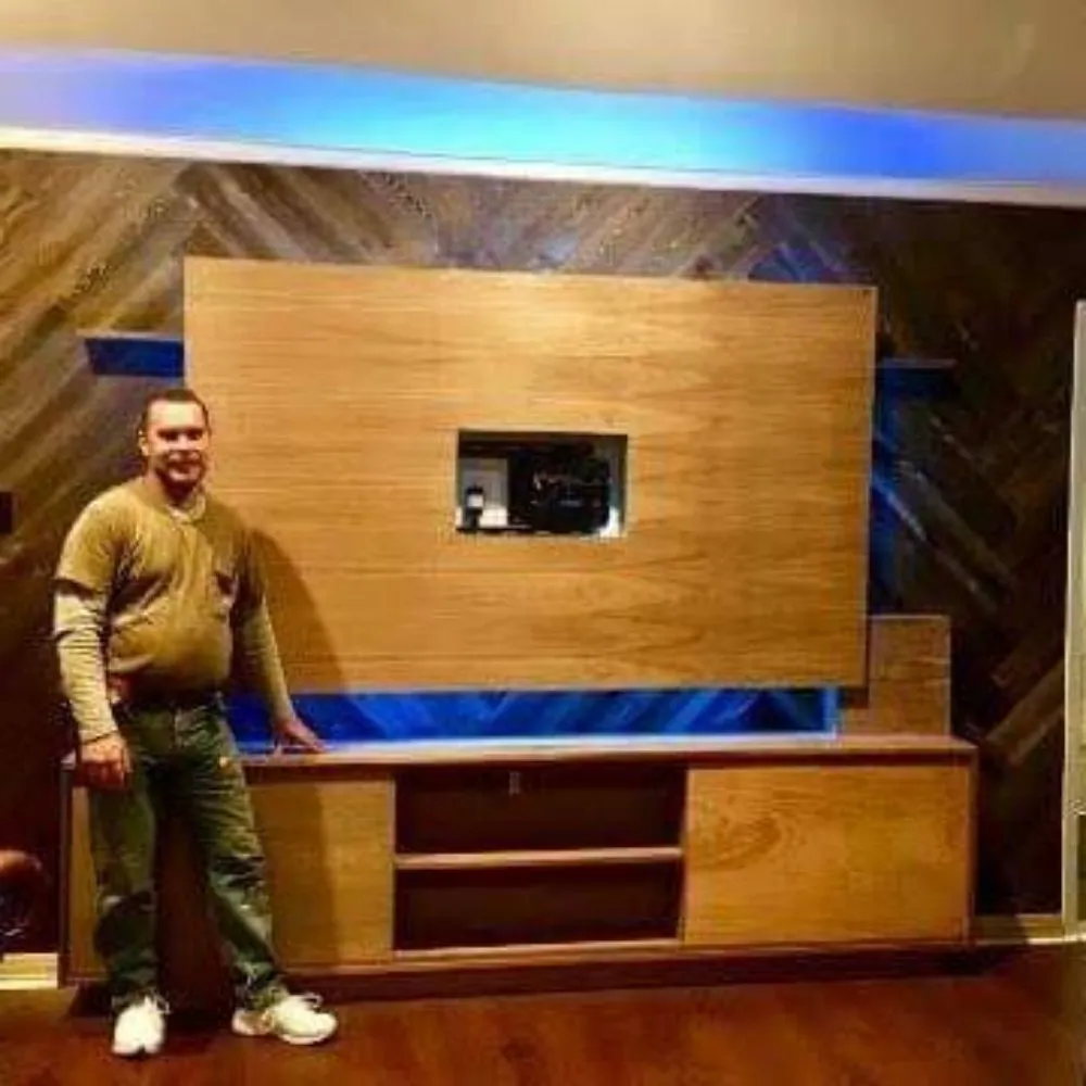 Slide of AW Contracting