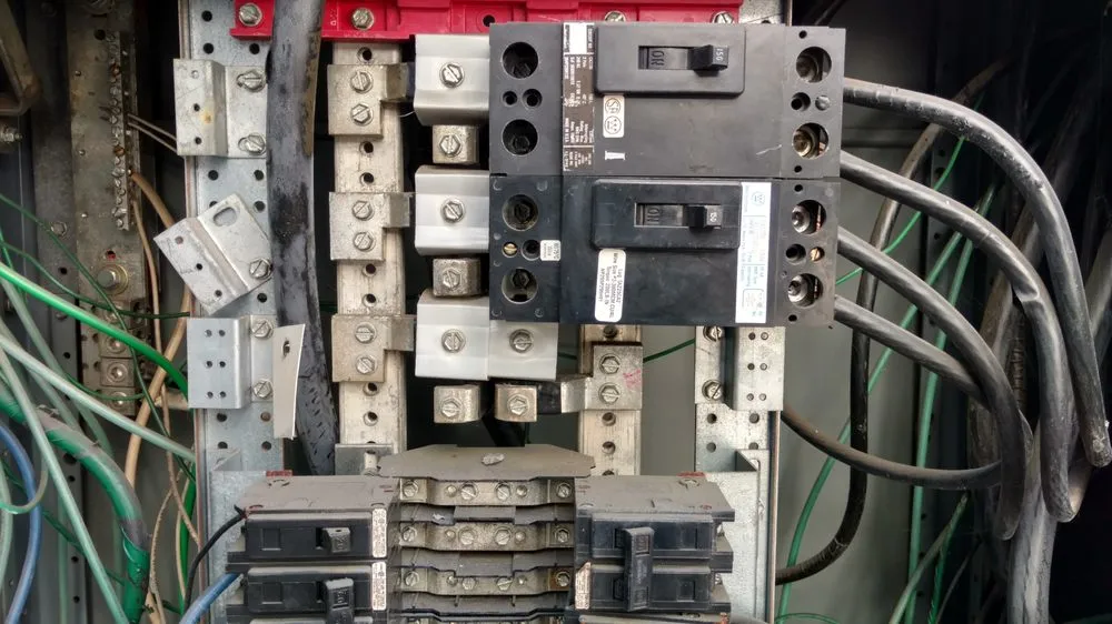 Slide of AX ELITE TRICAL