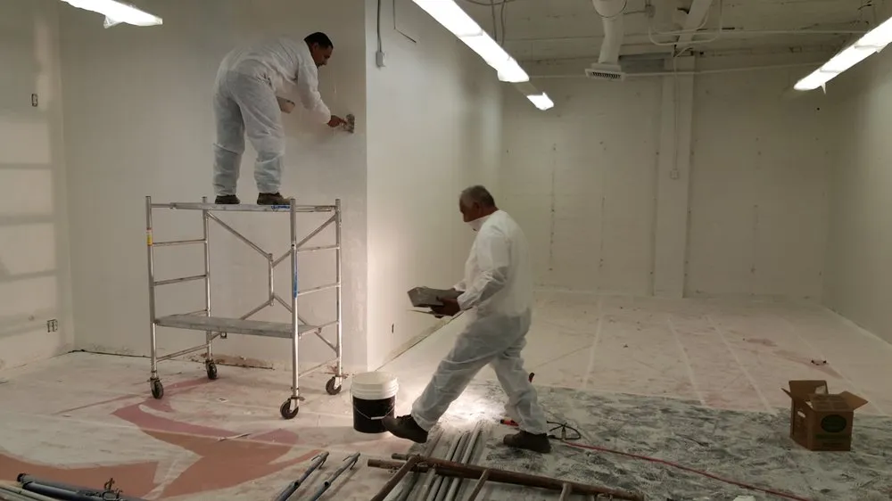 Slide of AX ELITE TRICAL