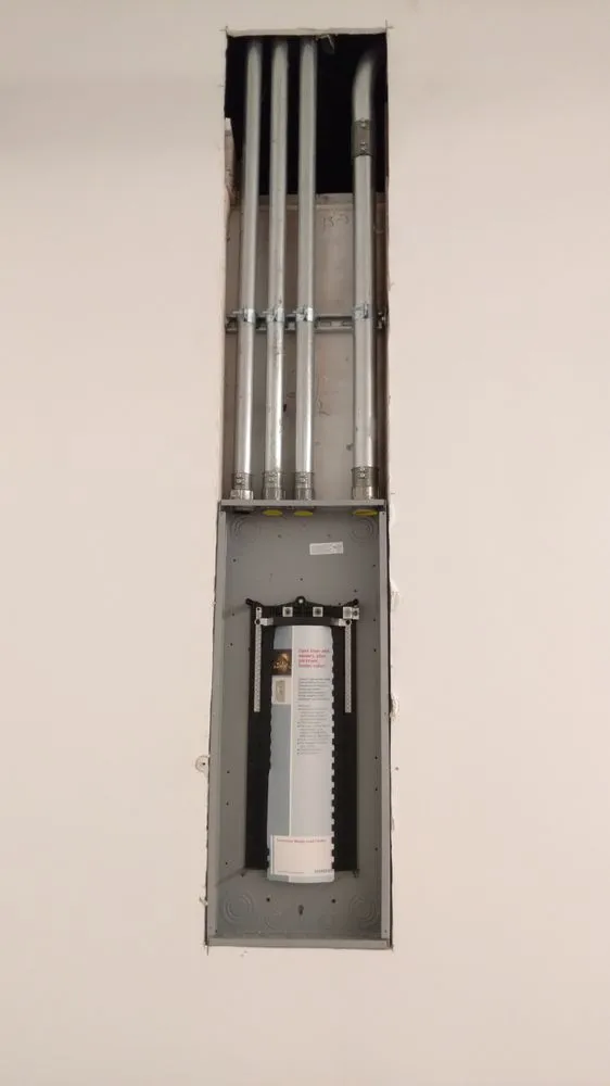 Slide of AX ELITE TRICAL