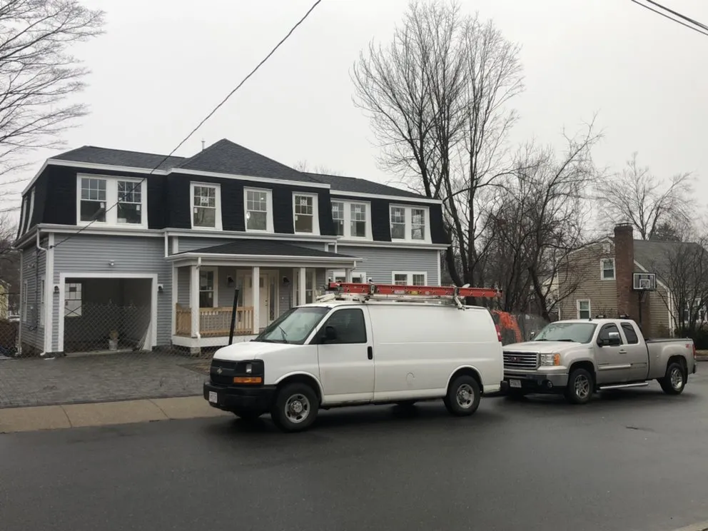 Slide of Axhem Nonaj Electrician