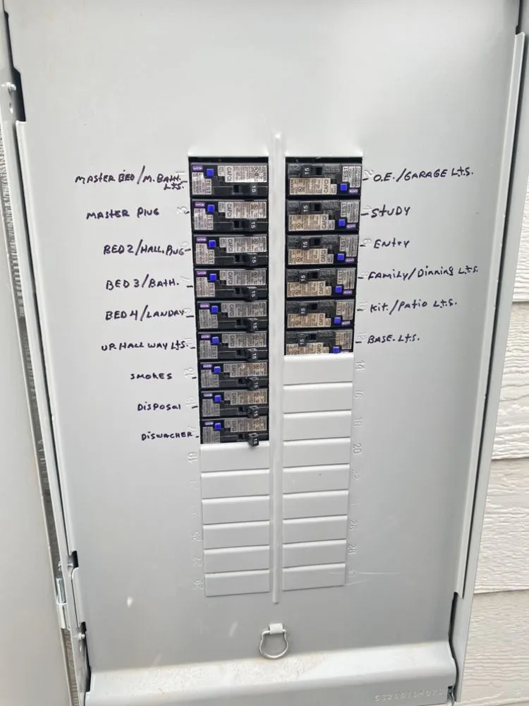 Slide of Axpo Electric