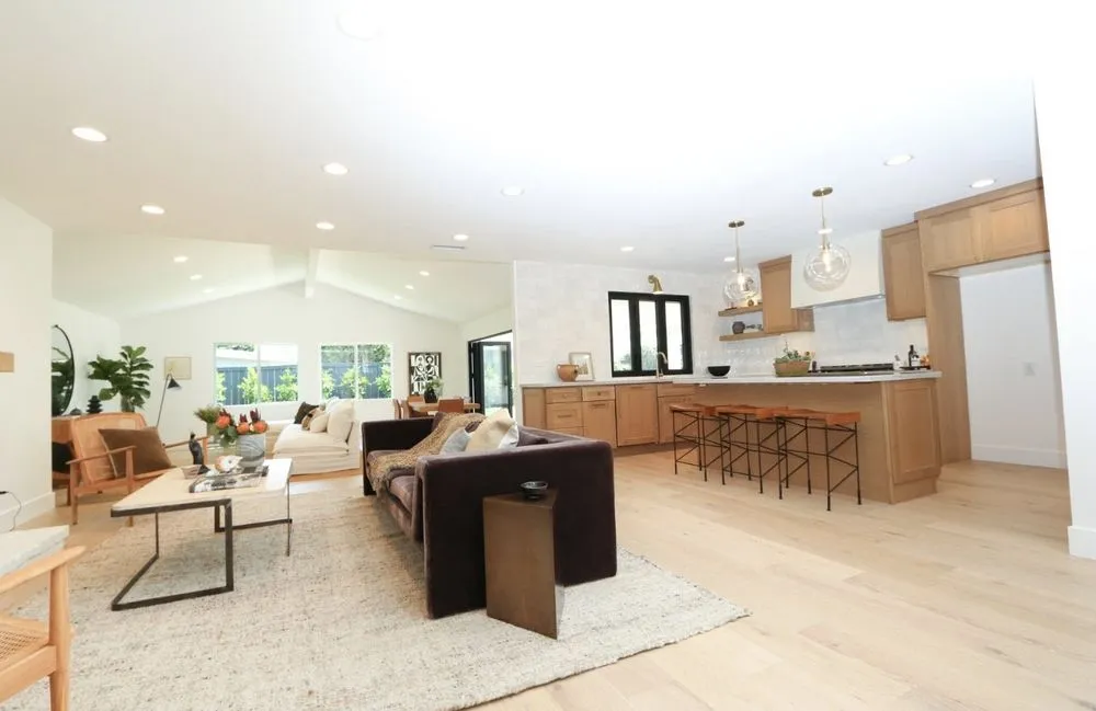 Slide of Ayala Electric