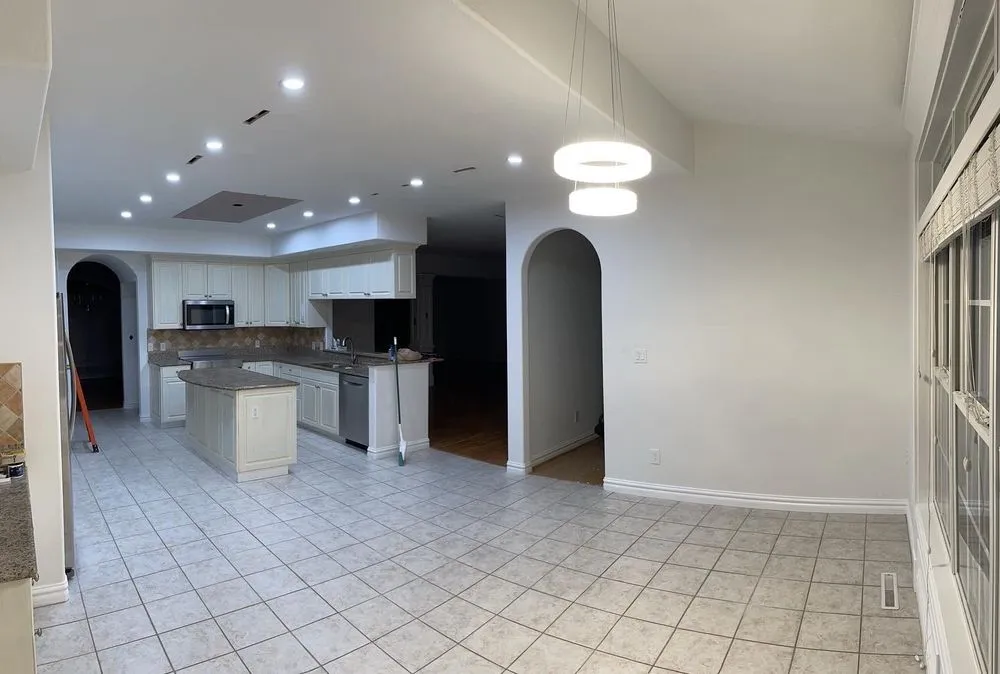 Professional electrician providing wiring installation in , 