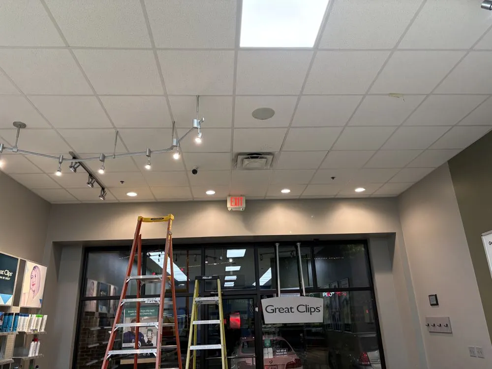 Expert outlet and switch repair experts serving ,  - AZ Electric