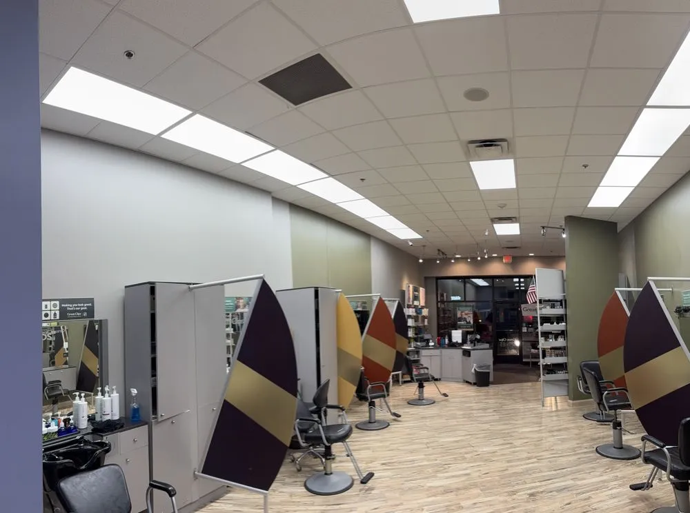 Trusted outlet and switch repair experts serving ,  - AZ Electric