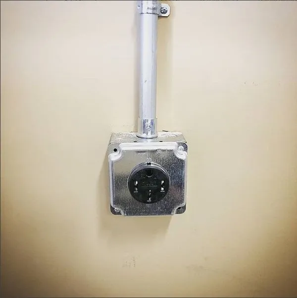 Professional circuit breaker repair service in ,  - AZ EV