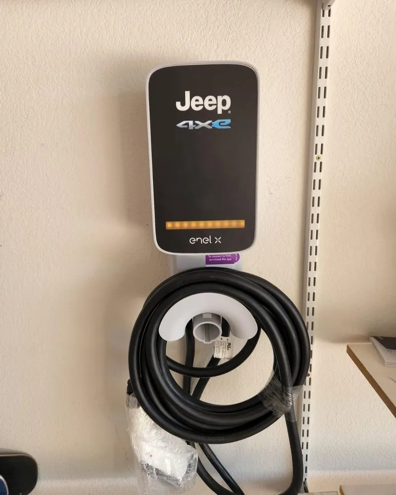 Slide of AZ IT Technology