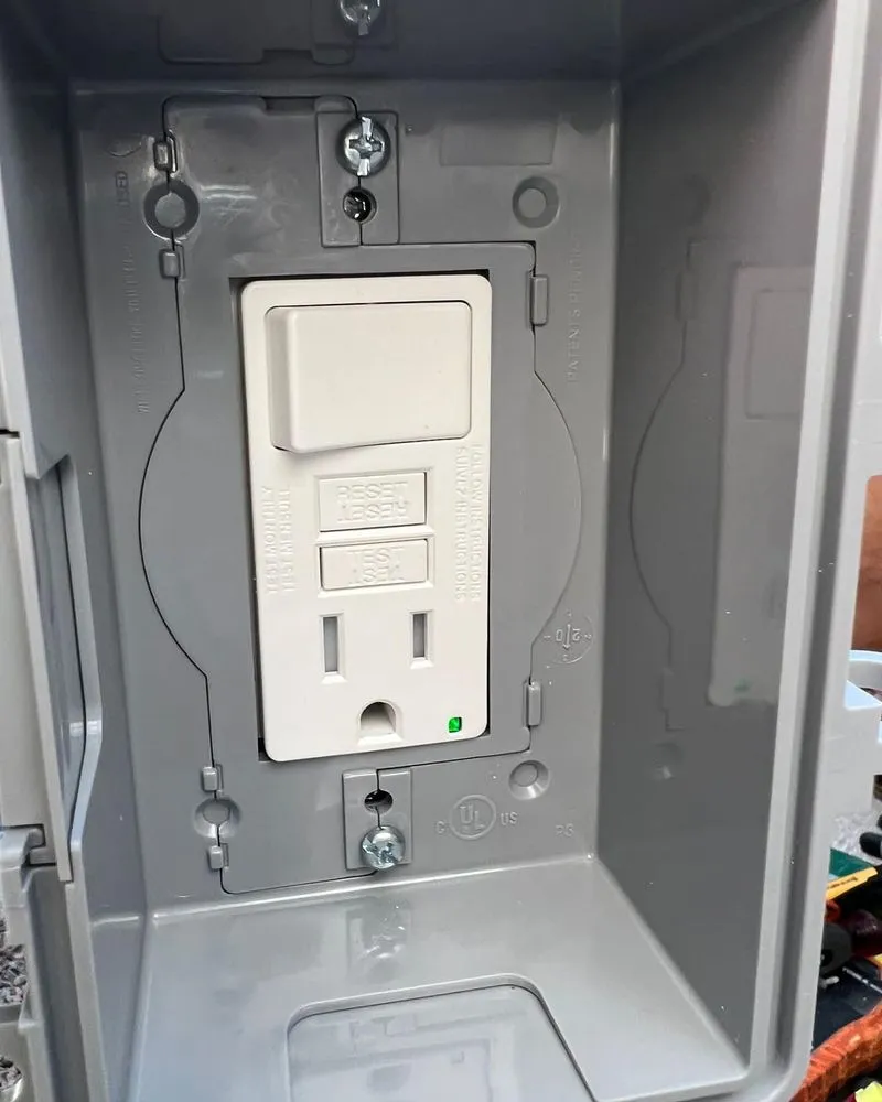 Slide of AZ IT Technology