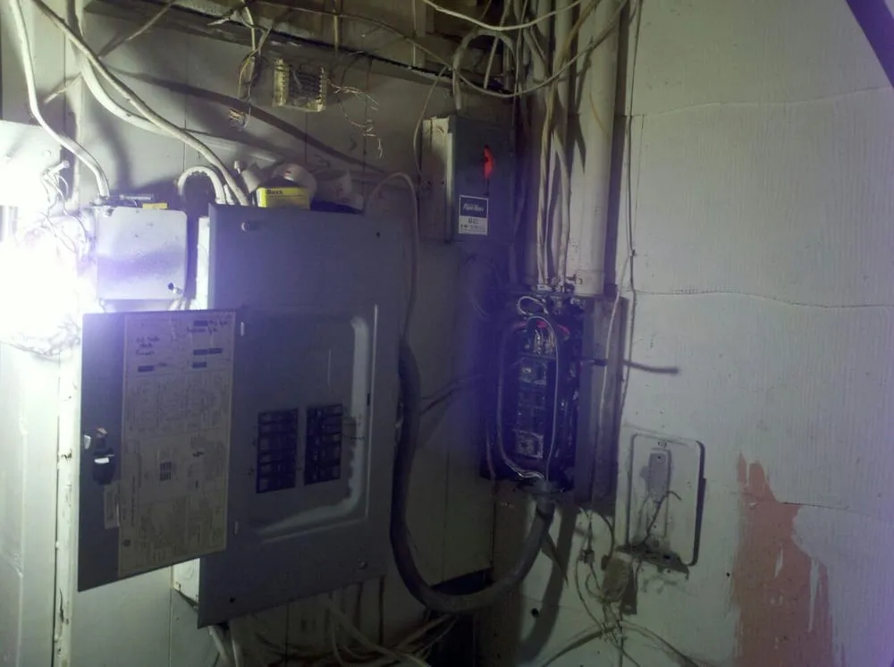 Affordable electrician providing wiring installation in Lee's Summit, MO - B & B Electric