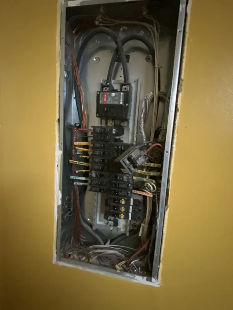 Slide of B & B Electrical Service Repair