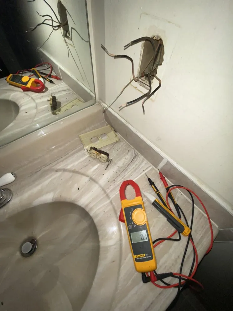 Slide of B & B Electrical Service Repair