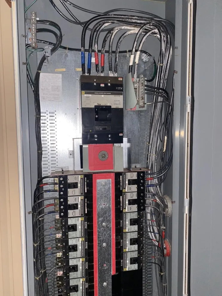 Professional emergency electrical service service in ,  - B & B Electrical Service Repair