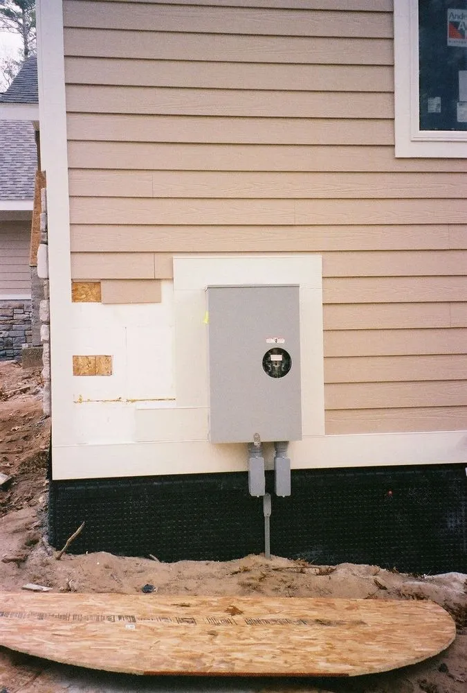 Slide of B & L Electric and Construction