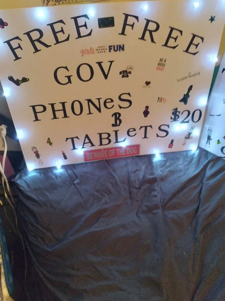 Slide of B And J Electronics