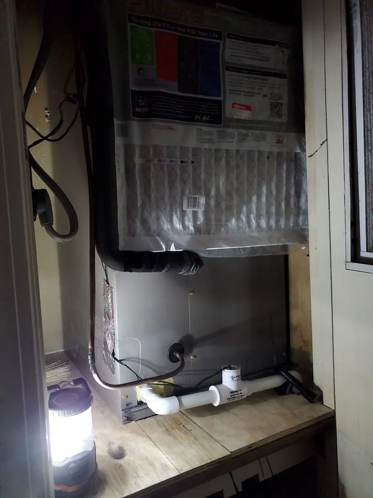 Slide of B Cool Contracting