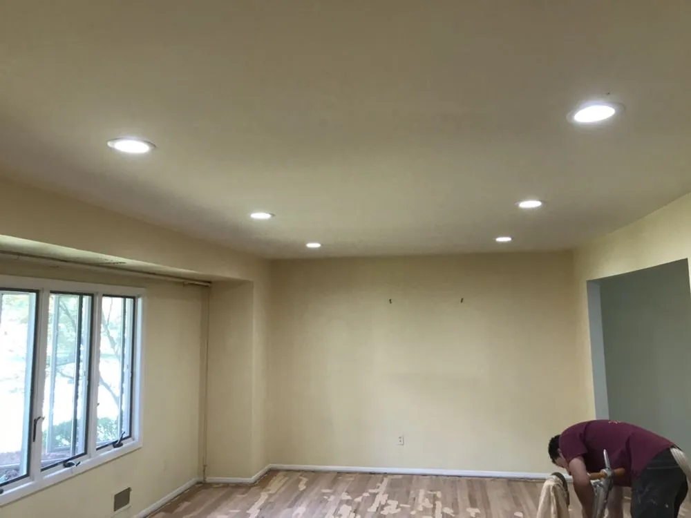 Slide of B-Tec Electric