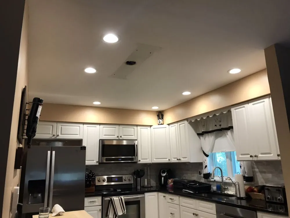 Slide of B-Tec Electric